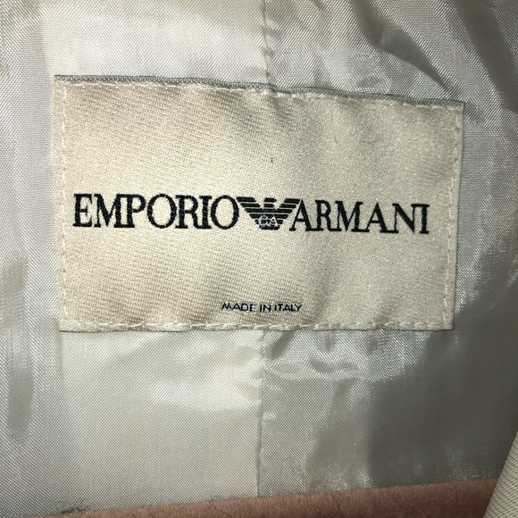 Winter white silk suit - Picture 2 of 8